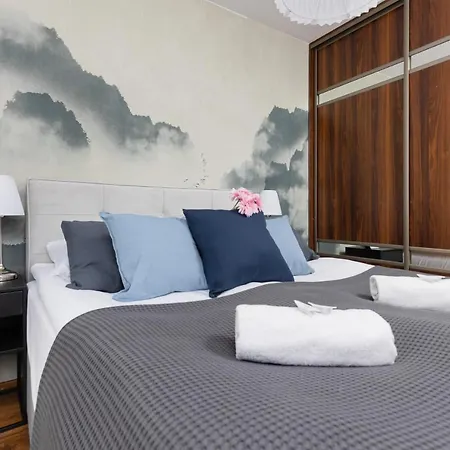 Bemowo With Balcony By Renters Appartement *