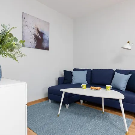 Bemowo With Balcony By Renters * ורשה